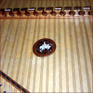 Hammered Dulcimer V2 - Click Image to Close